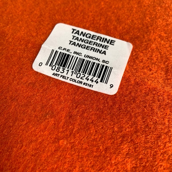 [Free If You Bundle] Qty (5) Sheets Of Tangerine Orange #3161 Art Craft Felt - Picture 2 of 4